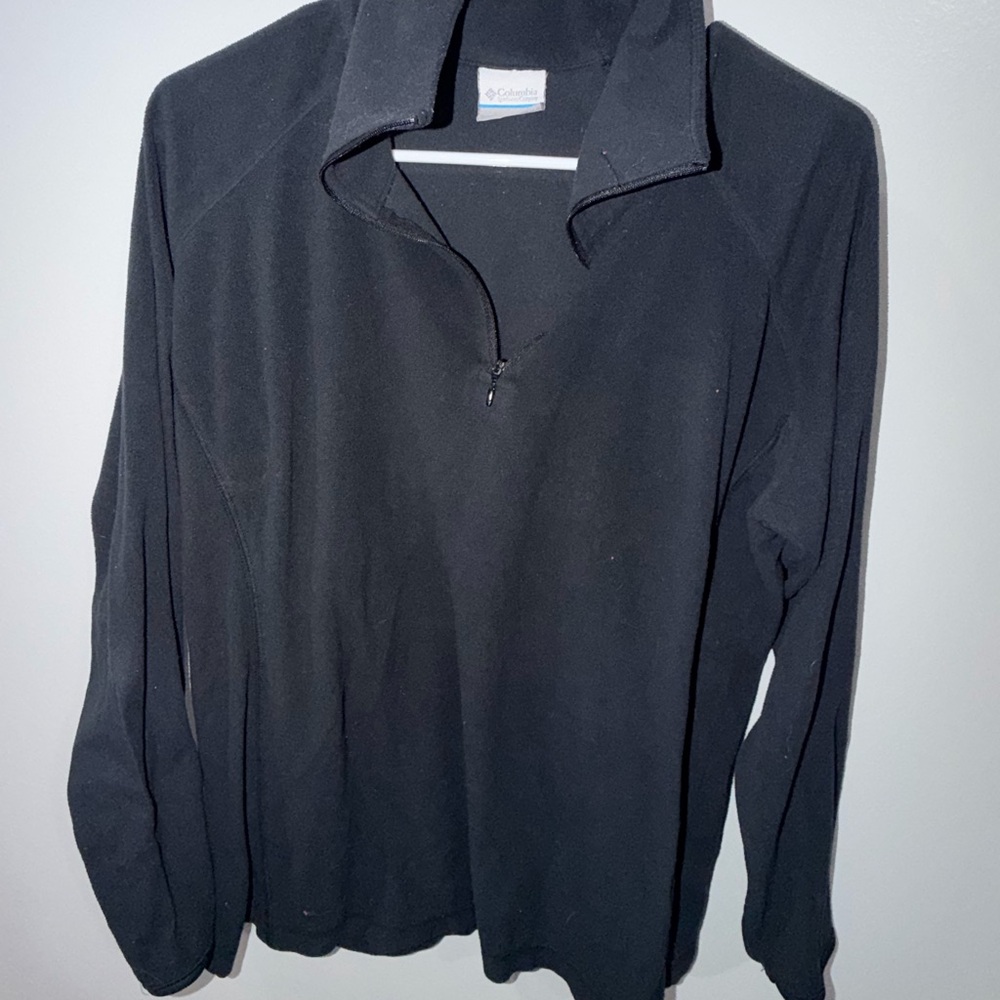 Columbia Women's Black V-Neck Sweater